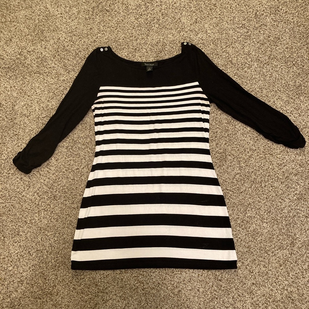 White House Black Market Tunic